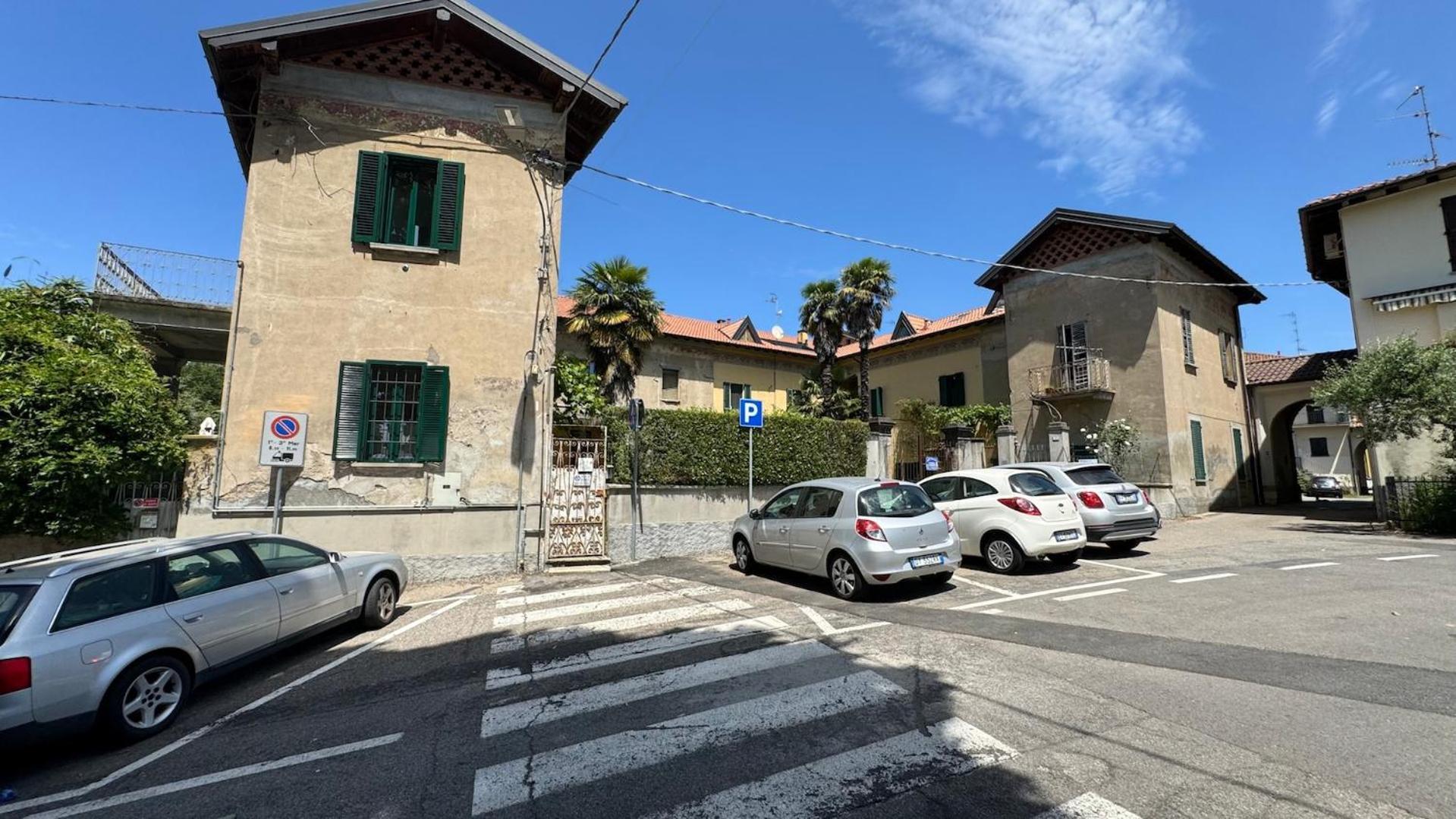Curt Da Beta - Casa Vacanze Con Giardino In Corte Del XVIII Secolo Malnate Zewnętrze zdjęcie